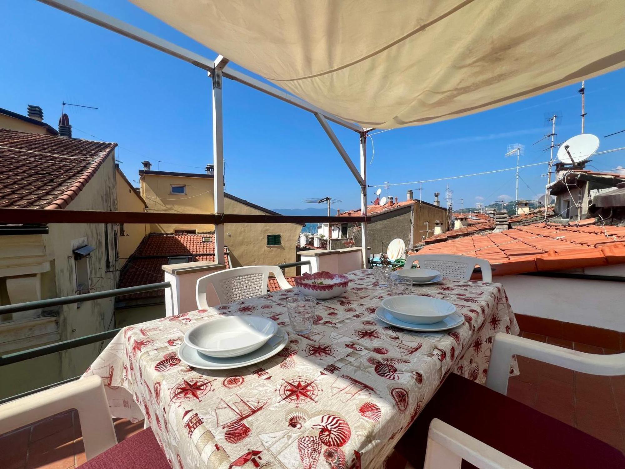 Ferienwohnung Terrazza Del Centro Lerici Exterior foto